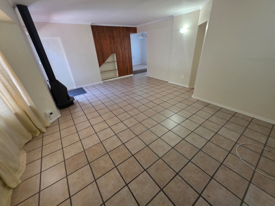 3 Bedroom Property for Sale in Groenvallei Western Cape